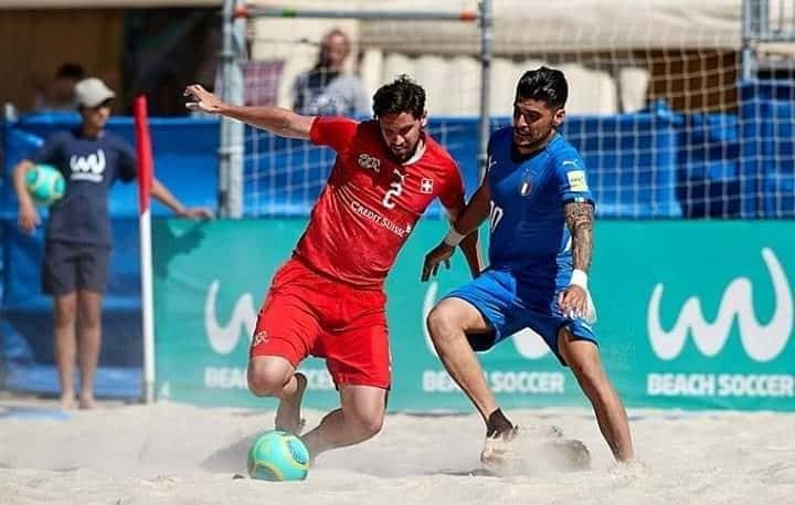 サッカーイタリア代表さんのインスタグラム写真 - (サッカーイタリア代表Instagram)「#Nazionale #BeachSoccer🇮🇹 World Beach Games, gli #Azzurri conquistano il terzo posto nell'European Qualifier . Svizzera battuta per 6-4. Gori miglior marcatore del torneo con 12 reti . . #VivoAzzurro」5月13日 21時56分 - azzurri