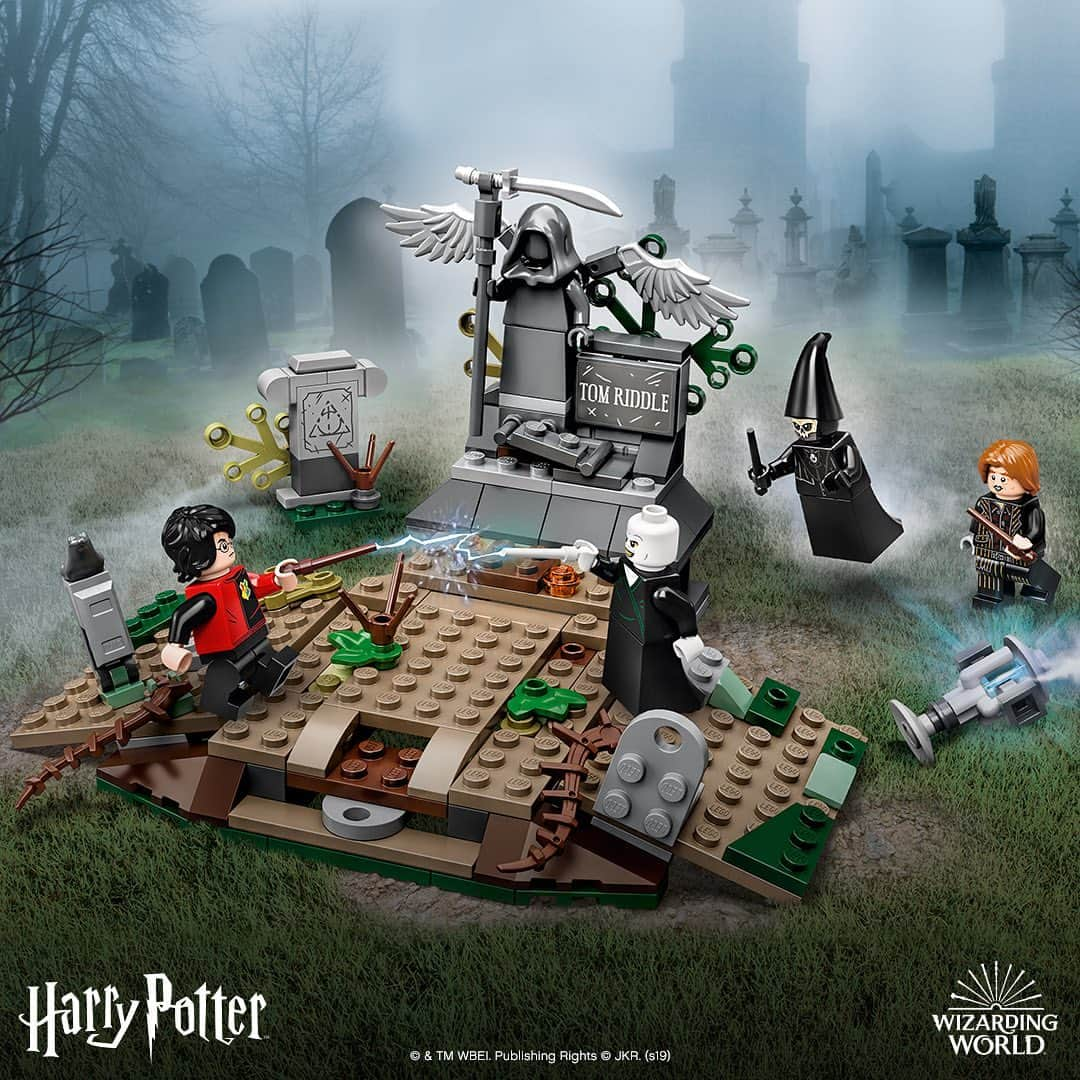 LEGOさんのインスタグラム写真 - (LEGOInstagram)「No need to cast a summoning charm. ✨ New #LEGOHarryPotter sets coming soon 2019. #HarryPotter #WizardingWorld @HarryPotterFilm」5月13日 22時03分 - lego