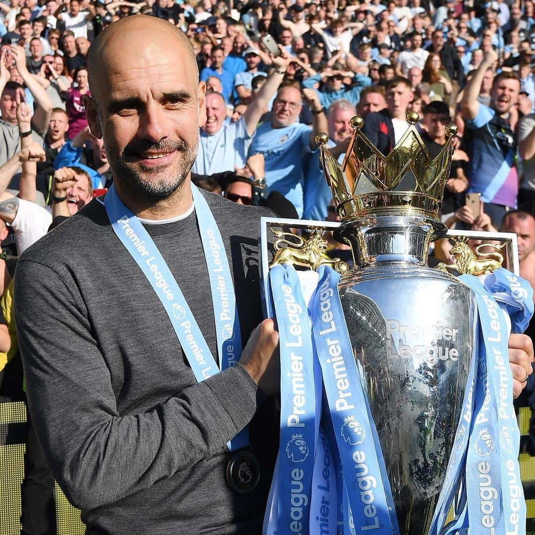 サッカーキングさんのインスタグラム写真 - (サッカーキングInstagram)「. La Liga🏆🏆🏆 Bundes Liga🏆🏆🏆 Premier League 🏆🏆 What's Next? （2019.05.12） . 📷Photo by Michael Regan/Getty Images . #PepGuardiola #Guardiola #グアルディオラ #マンチェスターシティ #ManCity #ManchesterCity #MCFC #連覇 #winner #トロフィー #trophy #プレミアリーグ #PremierLeague #football #サッカーキング #⚽️ #サッカー」5月13日 22時05分 - soccerkingjp