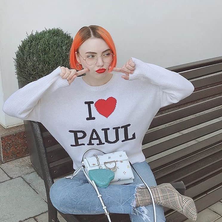 ポール&ジョーさんのインスタグラム写真 - (ポール&ジョーInstagram)「@lisaveta.me  wearing I ❤️ Paul sweater available online. Tap to shop 💕」5月13日 22時31分 - paulandjoeparis