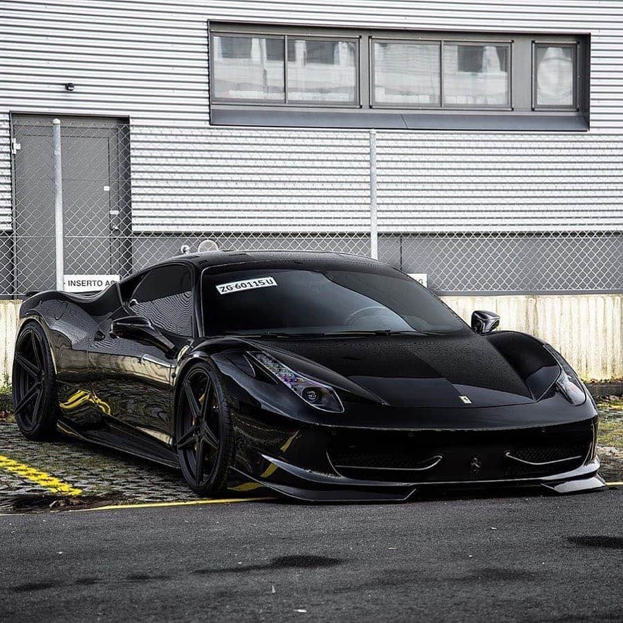 Kik:SoLeimanRTさんのインスタグラム写真 - (Kik:SoLeimanRTInstagram)「All black Ferrari 458. Hot or Not? Photo by @srs_swissrichstreets」5月13日 22時38分 - carinstagram