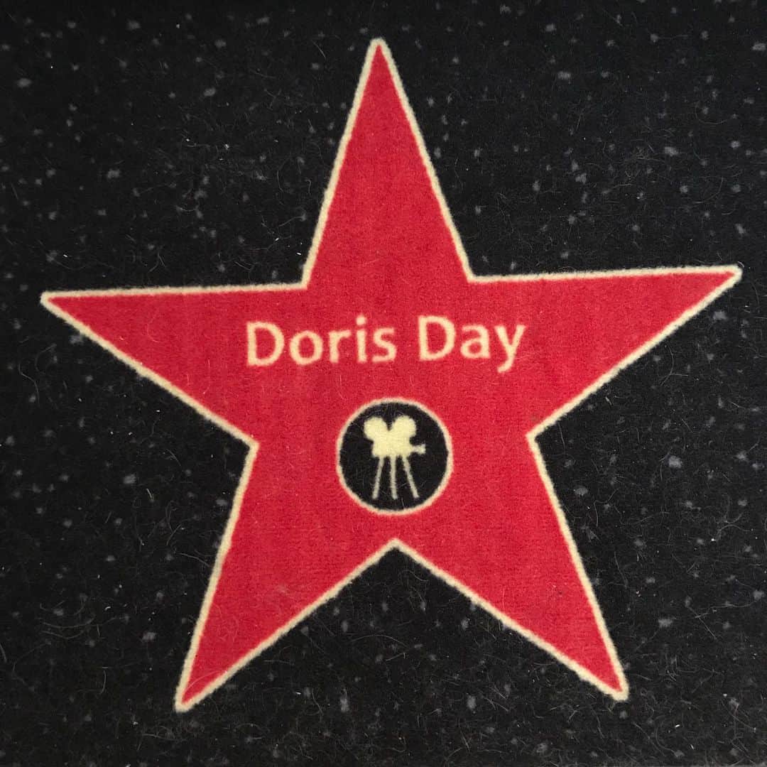 ステラ・マッカートニーさんのインスタグラム写真 - (ステラ・マッカートニーInstagram)「The one, the only, the woman who inspired so much of what I do... Doris Day I love you, my calamity Jane. An iconic woman who I was hugely honoured to meet and share precious moments with. Rest in peace x」5月13日 23時07分 - stellamccartney
