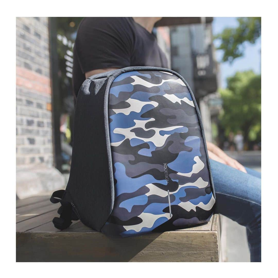 XD Designさんのインスタグラム写真 - (XD DesignInstagram)「Spice up your daily commute — & Opt for some prints with our Bobby Compact in Camo Blue! 🎒👀 • • • • #xddesign #bobbycompact #xddesignbobby #travelbag #antitheft #igers #ig_daily #instatravel #travelers #travellifestyle #adventure #commute #patterns #prints #welovecamo #camouflage #usbbag #photooftheday #passportlife #commuters #ootd #wanderout #gotyourback #travelmore #digitalnomad #keepexploring #journey #doyoutravel #travelbackpack #thetraveltag」5月13日 14時44分 - xddesign