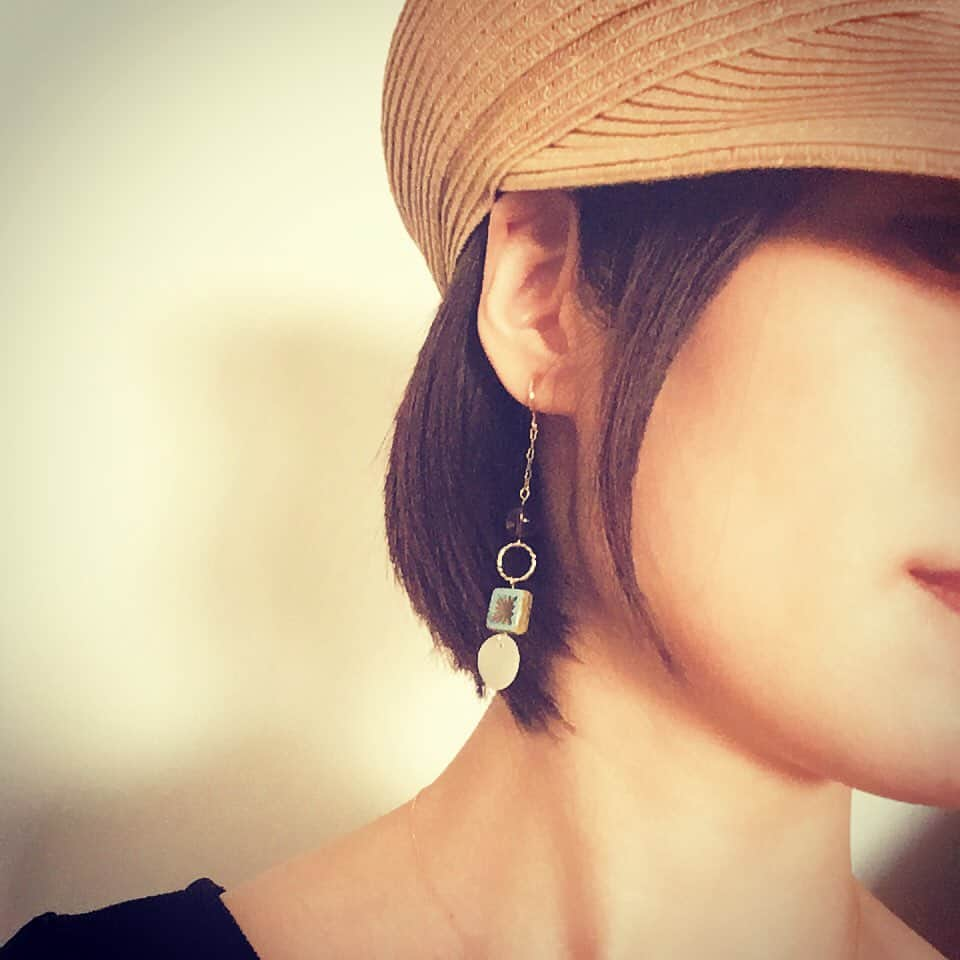 石崎佳代子さんのインスタグラム写真 - (石崎佳代子Instagram)「💎 ターコイズ色のタイルパーツが とても可愛くて シェルやフープと組み合わせました😊 . #夏アクセサリー  #シェル #シェルアクセサリー  #手作りアクセサリー #手作りイヤリング #handmade #handmadeaccessory #アクセサリーパーツ #ハンドメイド福岡 #ハンドメイド大阪 #神戸アクセサリー #福岡アクセサリー #accessories #earrings #大人アクセ #大人アクセサリー #大人イヤリング」5月13日 14時48分 - kayoko_ishizaki