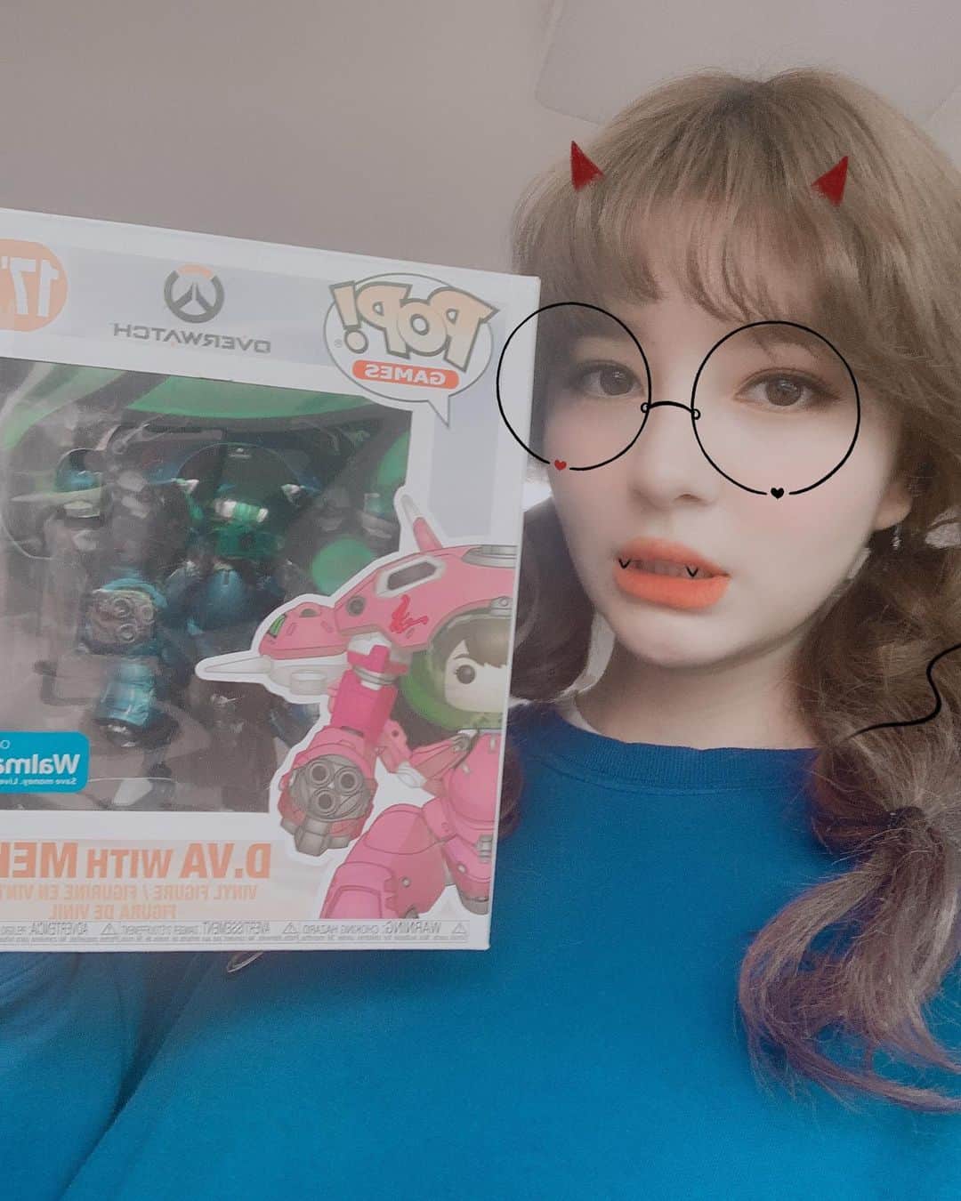 Shannonさんのインスタグラム写真 - (ShannonInstagram)「Nerfff thissssds!! Got my own signed Dva figure from the one and only Jeff Kaplan!!! Im so honored to have this sent to me thank you so much! I will treasure this forever ❤️ Special thanks to @cassdsong and @tofuprod #overwatch」5月13日 16時33分 - shannonarrumwilliams