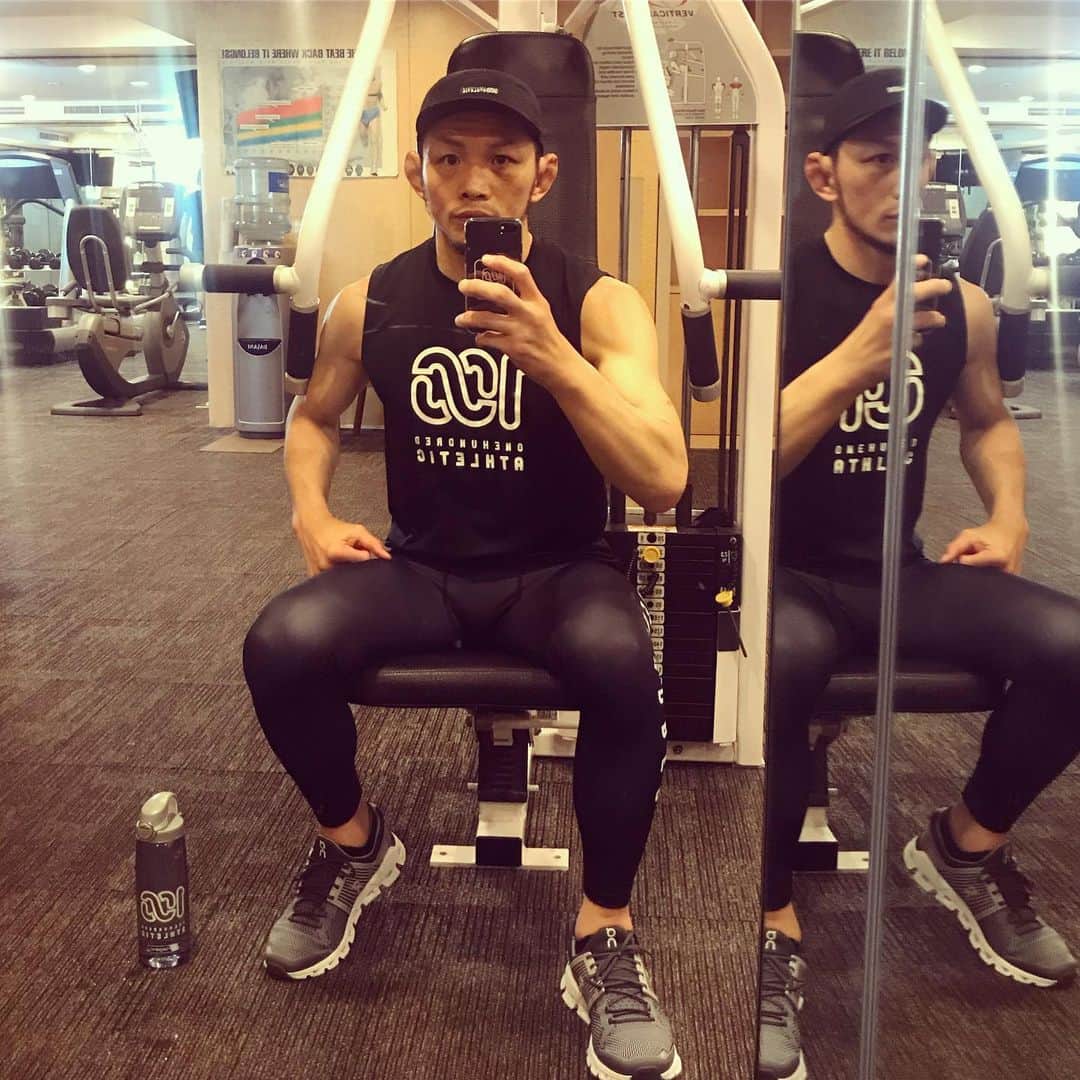 宇野薫のインスタグラム：「サクッとUNO TRAINIG  #UNOTRAINIG #caoluno  #unocaolshowten  #onehundredathletic #100athletic  #onrunning #宇野薫」