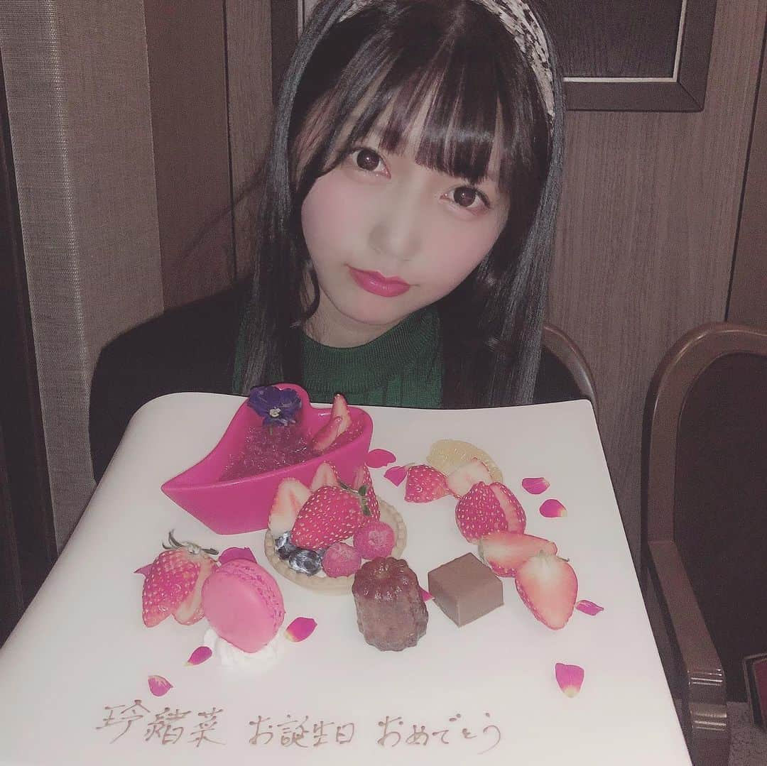 松下玲緒菜さんのインスタグラム写真 - (松下玲緒菜Instagram)「家族に誕生日お祝いしてもらた時の🥰」5月13日 16時53分 - matsushita_reona