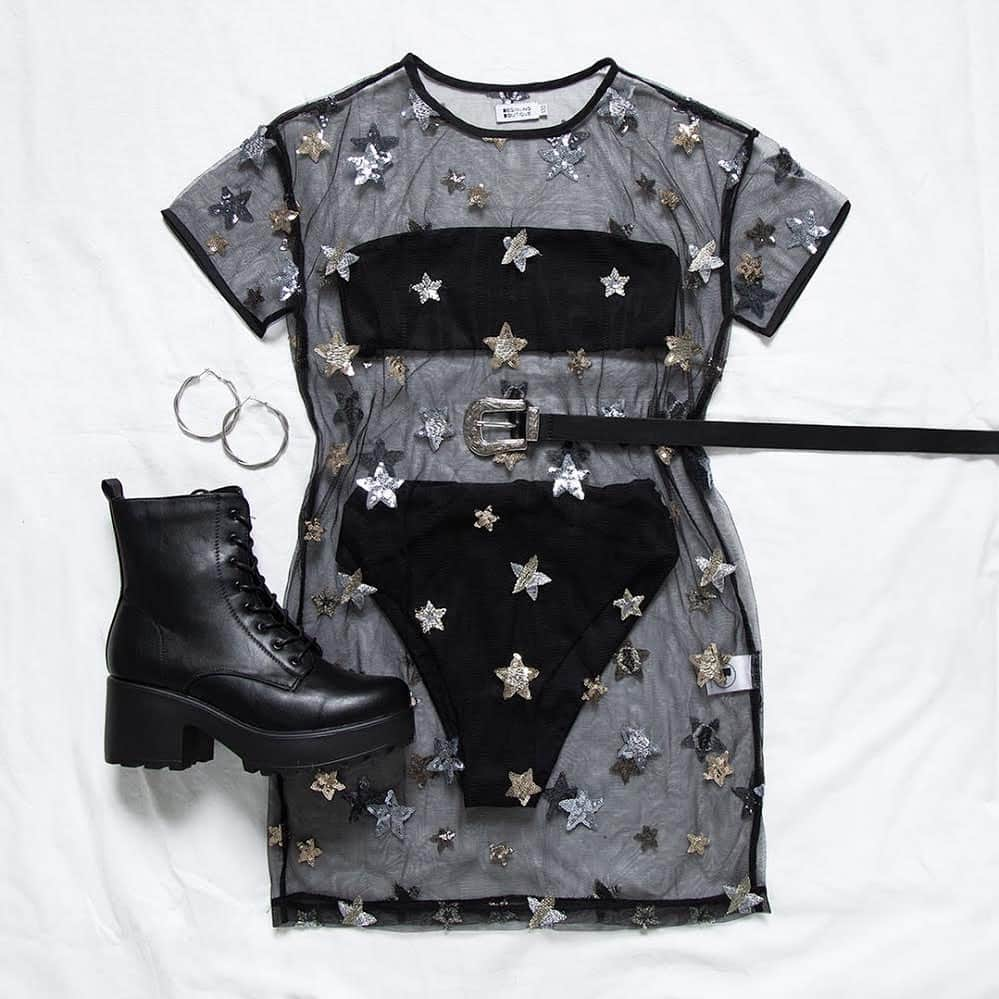 Beginning Boutiqueさんのインスタグラム写真 - (Beginning BoutiqueInstagram)「★ Star studded ★ Sparkle your way to the front row this Splendour in the cute af Field Day Mesh Dress Star Mesh!」5月13日 16時58分 - beginningboutique