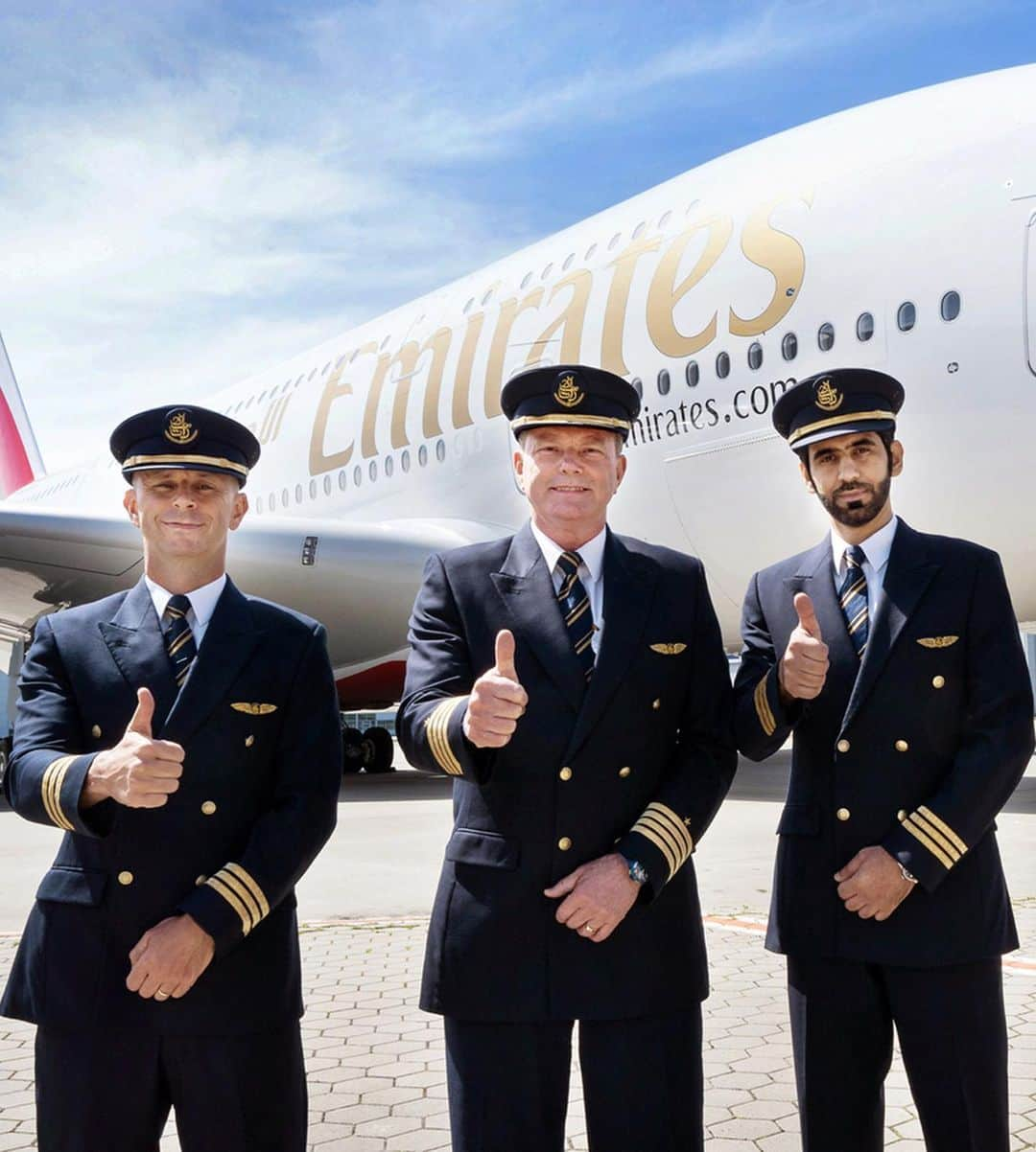 エミレーツ航空さんのインスタグラム写真 - (エミレーツ航空Instagram)「Our @Airbus A380 took pole position at the @F1 Spanish Grand Prix yesterday, with a stunning flypast over the Circuit de Barcelona-Catalunya. ✈️ 🏁 🏎  #EmiratesAirline #FlyEmiratesFlyBetter #SpanishGP」5月13日 17時16分 - emirates