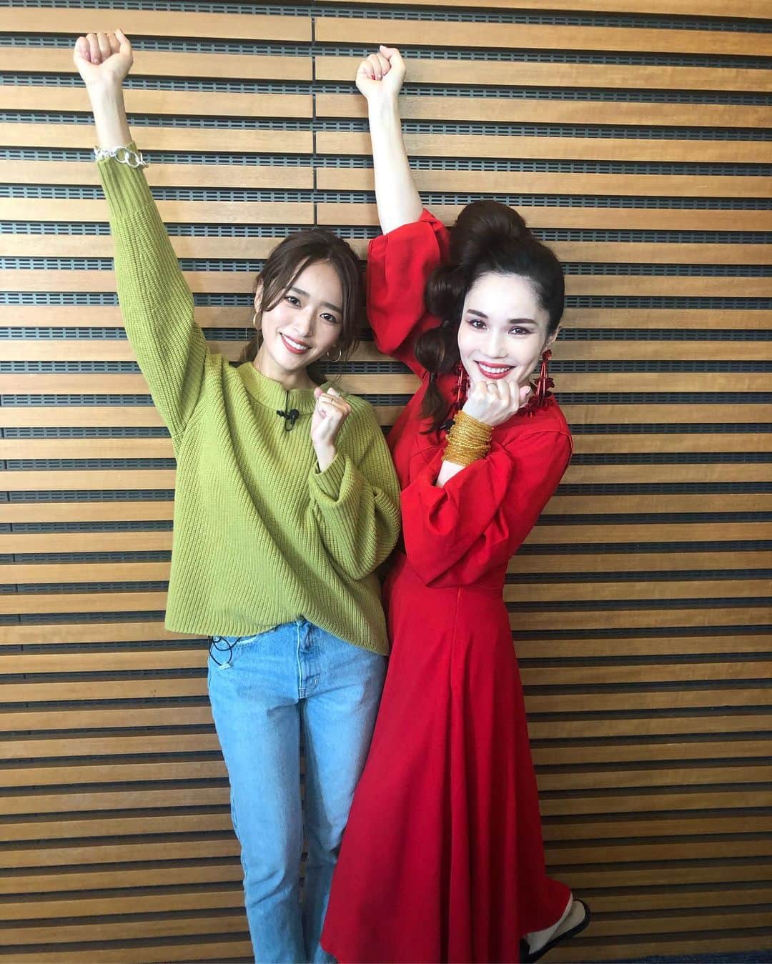 近藤千尋のインスタグラム：「明日、ヒルナンデス! カバンの中身のコーナーに 出演します❤️📺 美容グッズなど 紹介させて頂きました✨✨ @noranoranora1988  ノラさん、 ありがとうございました🥺‼️ 是非ご覧ください😍 #ヒルナンデス」