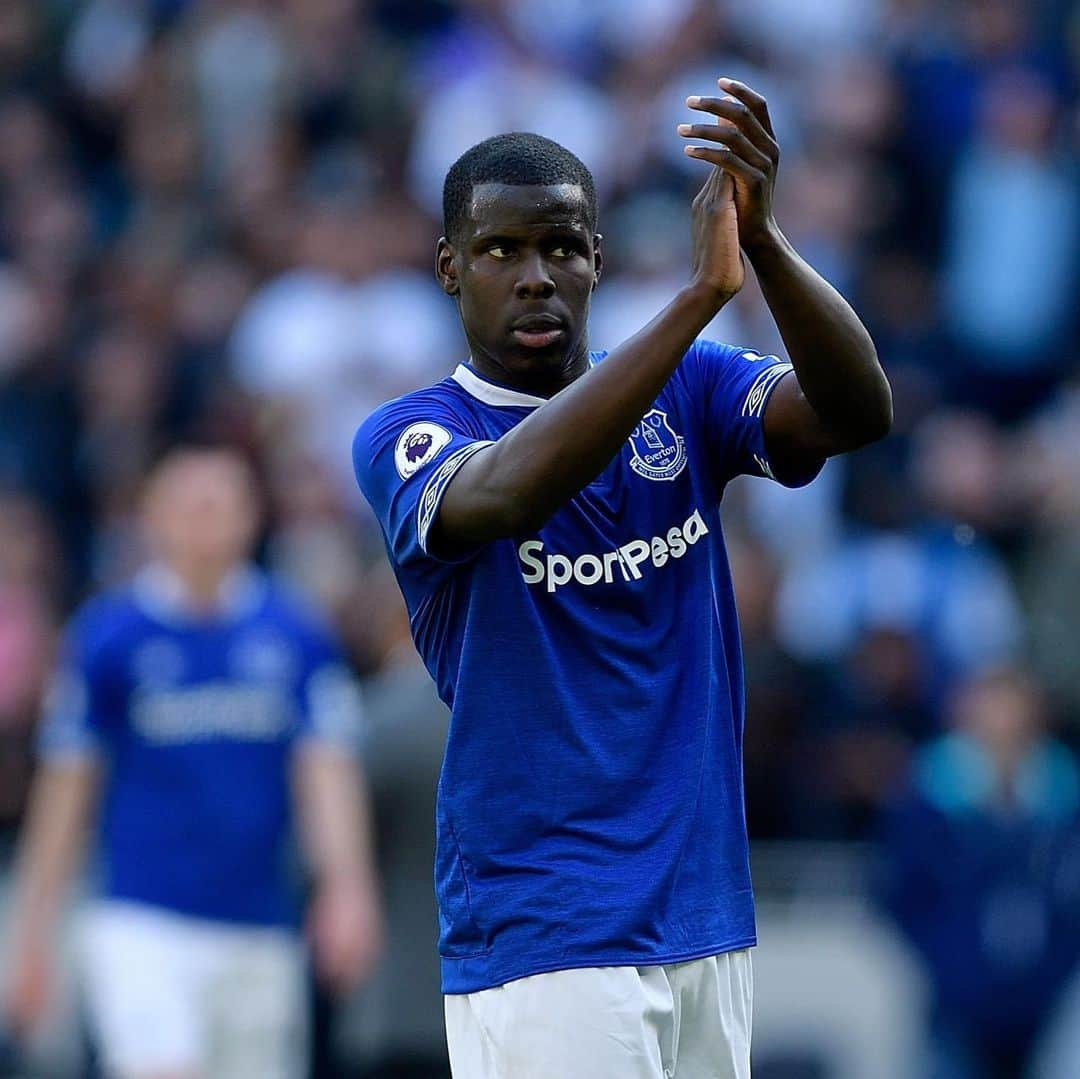 クル・ズマさんのインスタグラム写真 - (クル・ズマInstagram)「Unlucky not to finish the season with a win but great effort from the lads yesterday 🤛🏾 thanks to the travelling fans again 💙 @everton #lazoumance #alhamdulillah」5月13日 17時36分 - kurtzouma