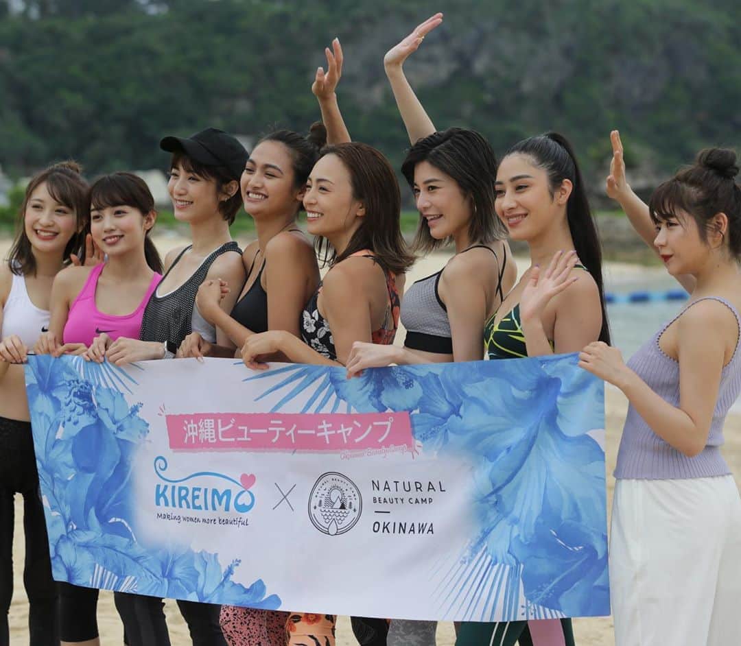 natural beauty campのインスタグラム：「#naturalbeautycamp #ナチュラルビューティーキャンプ #okinawa #沖縄 #activites #yoga #beachyoga #朝ヨガ#ビーチヨガ#沖縄ビューティーキャンプ#日本サップヨガ協会」