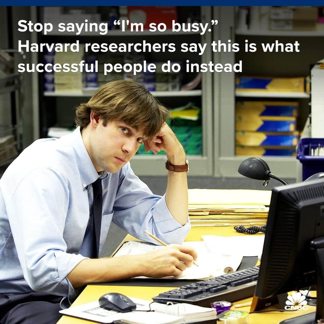 のインスタグラム：「"I'm so busy" — three little words we say all the time as a way to decline invitations.⠀ ⠀ But guess what? Everyone is busy.⠀ ⠀ When you say"I'm so busy," what the other person really hears is, "What I'm working on is more important than you." Once that divisiveness sets in, things can get toxic — fast.⠀ ⠀ So how do you thoughtfully say no, without hurting your relationships in the process? ⠀ ⠀ Details at the link in bio. (with @cnbcmakeit)⠀ *⠀ *⠀ *⠀ *⠀ *⠀ *⠀ *⠀ *⠀ #leadership  #business #entrepreneur #advice  #wordsofwisdom #wordstoliveby #cnbc #cnbcmakeit #makeit」
