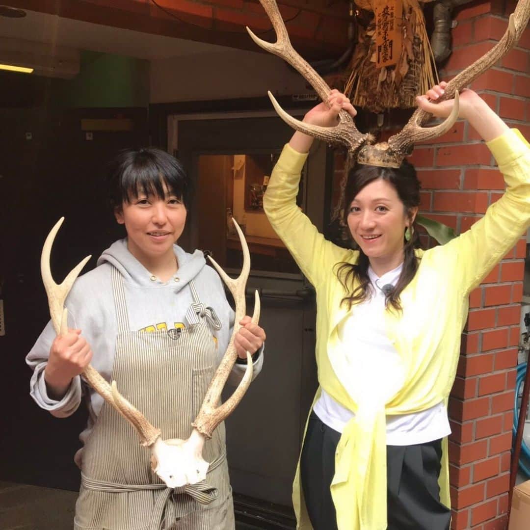 野々村友紀子さんのインスタグラム写真 - (野々村友紀子Instagram)「ミント！〜この人フォローしとく？〜今回のロケはジビエカレー店のオーナー竹林さん(@beet_eat_2015)のお店に伺いました！🏠 ・ 【食べ物も仕事も"自分に合う"がいちばん！】 ・ 竹林さん、カレーも鹿肉のローストも最高に美味しかったです。鹿も恋も全力で追いかけてズキュンと仕留めてください💗」 #ミント ！ #この人フォローしとく ？ #ジビエカレー @mbs_mint  @loungedress  @kitanodesu」5月13日 19時17分 - nonomura_yukiko