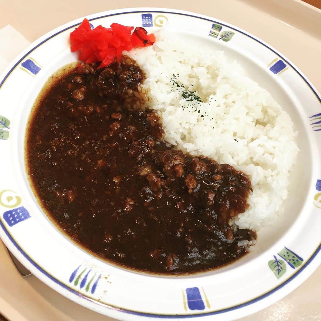 二ノ宮知子さんのインスタグラム写真 - (二ノ宮知子Instagram)「講談社の社食のカレー。 なんか食べたくなって、打ち合わせに行ったのでした。思ったより辛くて美味しかったですw」5月13日 19時43分 - tomokoninomiyaa