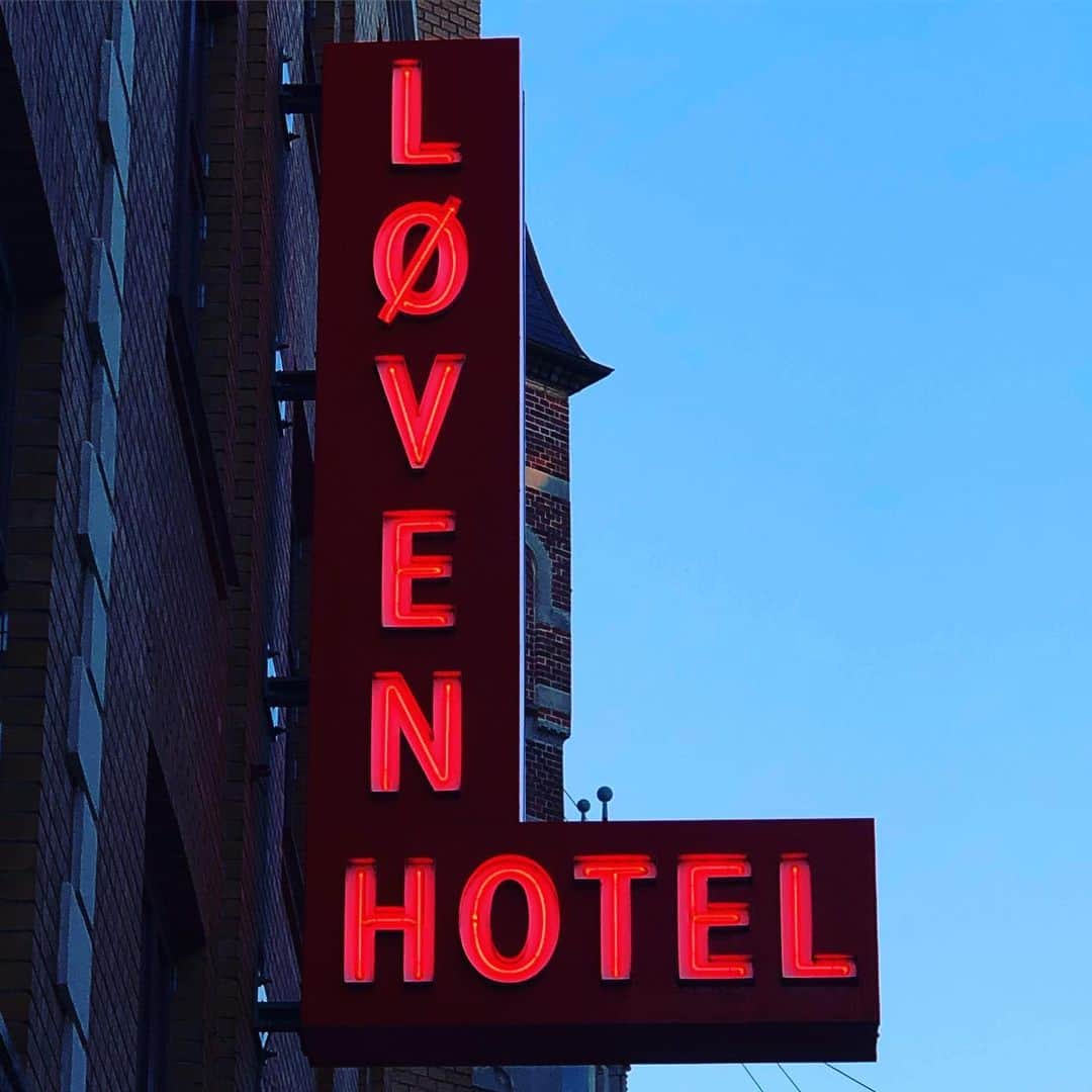 デレク ラムのインスタグラム：「I’ve been loven you so long.」