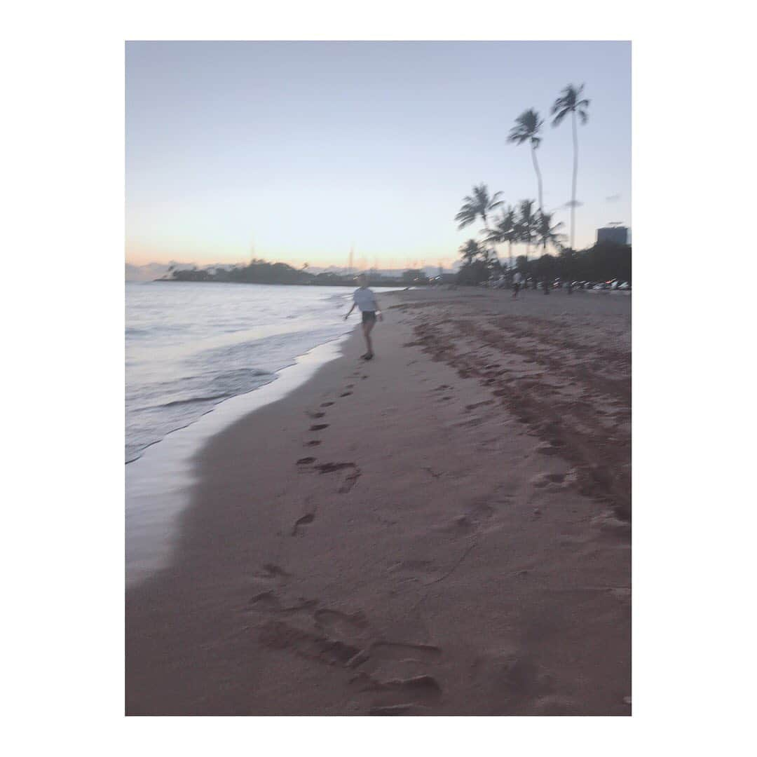 葉月ゆめさんのインスタグラム写真 - (葉月ゆめInstagram)「ごきげん 🙌🏻🌴🍍🌈 #hawaii #sunset #gwtrip #trip #instagood #instalike #happy #ハワイ #サンセット #海 #旅行 #幸せ #自然」5月13日 20時12分 - yume_hazuki