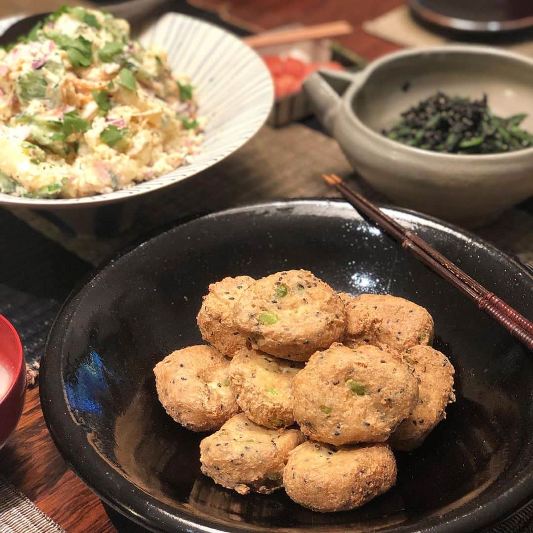 桐島かれんさんのインスタグラム写真 - (桐島かれんInstagram)「今夜は枝豆入りがんもどきを作りました。その他、鰆の西京焼き、インゲンの黒胡麻和え、残り物のブルーチーズ入りのポテトサラダ、揚げナスのおみおつけ。 #晩ご飯」5月13日 20時22分 - houseoflotuskaren