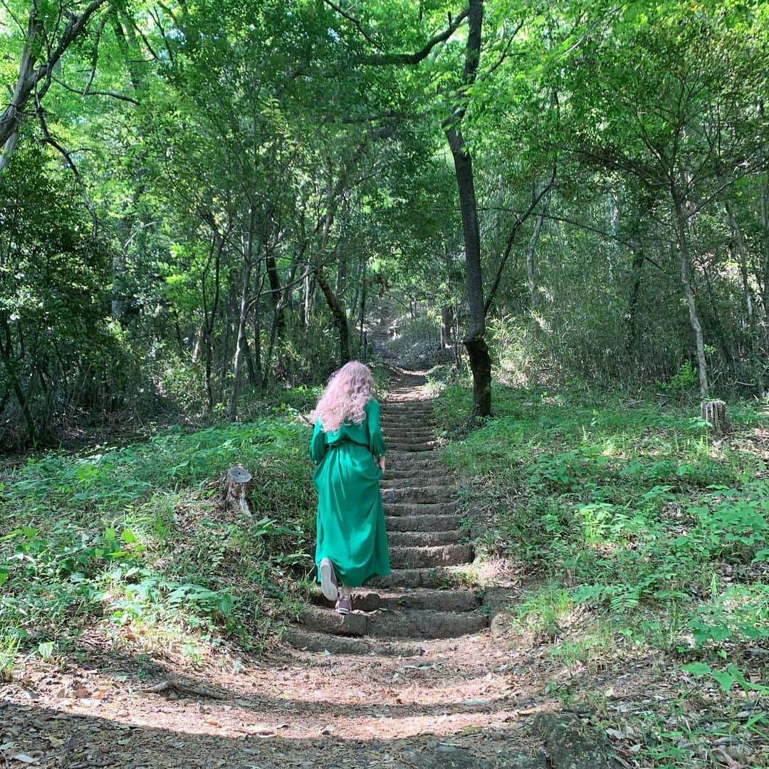 佐々木茜さんのインスタグラム写真 - (佐々木茜Instagram)「. . 🌲🌲🌲 . .」5月13日 20時25分 - akane_madder2