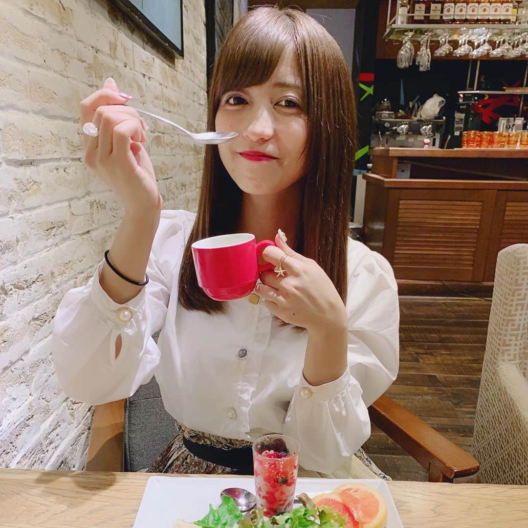 VAMBIのインスタグラム：「インスタで写る側と撮る側のテンションの違いがヤバすぎるwwww  #ヴァンゆん #ヴァンビ #ゆん #youtube #youtuber #youtubers #youtubechannel」