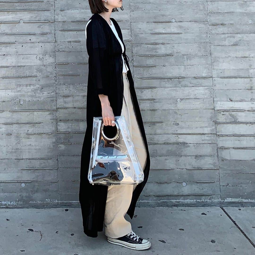 Mie Kawanoのインスタグラム：「丈感や形がツボすぎるガウン❤︎ デザインも𓂬 @perverze_official  ____________________________________ #perverze #maisonmargiela #UN3D #coordinate #code #mamacode #コーデ #コーディネート #ママコーデ #instagood #instafashion #ガウン」