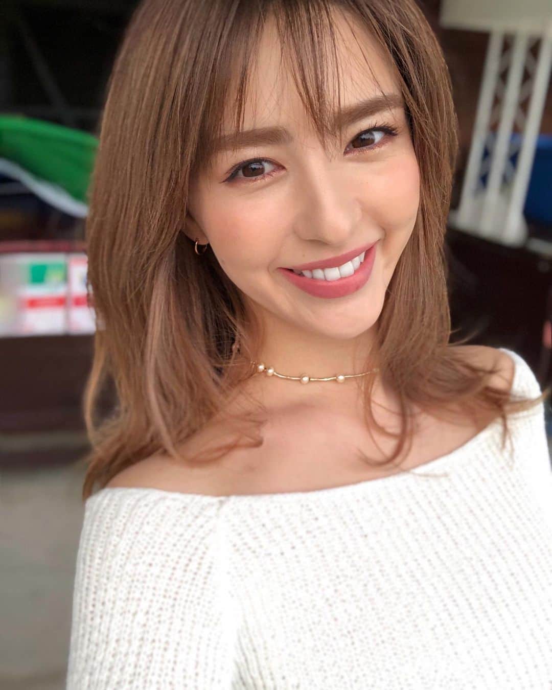 スミス楓のインスタグラム：「早起きすると1日長く感じていい気分🐰 iPhone X ポートレート綺麗に撮れるのね#今更」