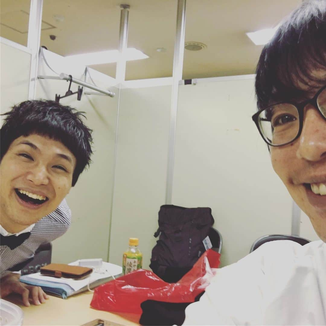 押見泰憲さんのインスタグラム写真 - (押見泰憲Instagram)「1枚目がもう中学生と、もう４２歳。2枚目がもう４２歳と間もなく４２歳。#鬼ヶ島アイアム野田#もう中学生#犬の心押見」5月13日 21時36分 - oshimi_yasunori