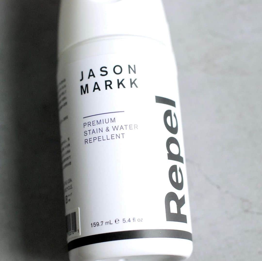wonder_mountain_irieさんのインスタグラム写真 - (wonder_mountain_irieInstagram)「_ JASON MARKK / ジェイソンマーク "REPEL SPRAY" (防水・撥水スプレー) ¥2,160- _ 〈online store / @digital_mountain〉 http://www.digital-mountain.net/shopdetail/000000005296/ _ 【オンラインストア#DigitalMountain へのご注文】 *24時間受付 *15時までのご注文で即日発送 *1万円以上ご購入で送料無料 tel：084-973-8204 _ We can send your order overseas. Accepted payment method is by PayPal or credit card only. (AMEX is not accepted)  Ordering procedure details can be found here. >>http://www.digital-mountain.net/html/page56.html _ 本店：#WonderMountain  blog>> http://wm.digital-mountain.info/ _ #JASONMARKK #ジェイソンマーク shoes→ #CLARKSORIGINALS ￥24,840- _ 〒720-0044 広島県福山市笠岡町4-18 JR 「#福山駅」より徒歩10分 (12:00 - 19:00 水曜定休) #ワンダーマウンテン #japan #hiroshima #福山 #福山市 #尾道 #倉敷 #鞆の浦 近く _ 系列店：@hacbywondermountain _」5月28日 16時03分 - wonder_mountain_