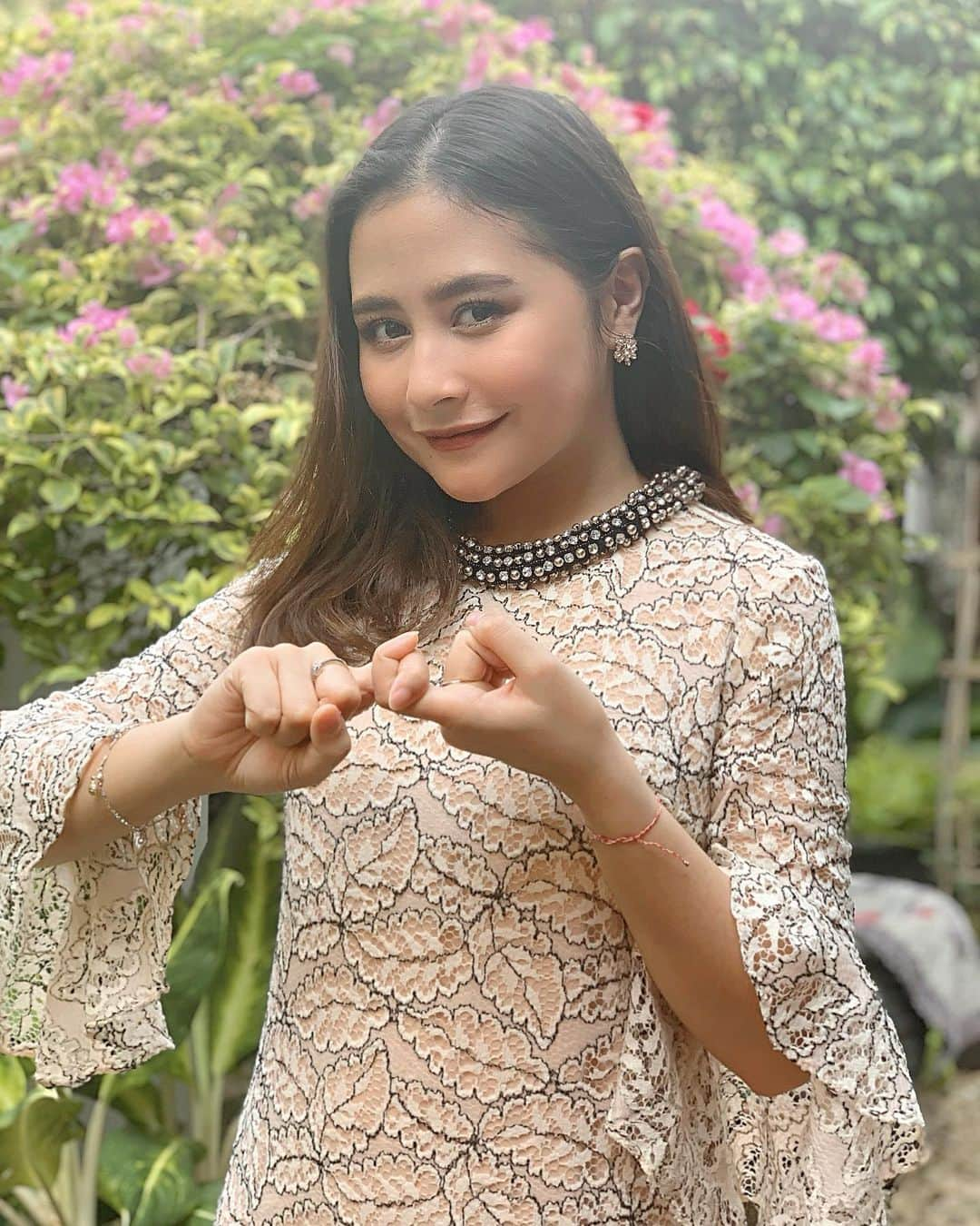 Prilly Latuconsinaのインスタグラム