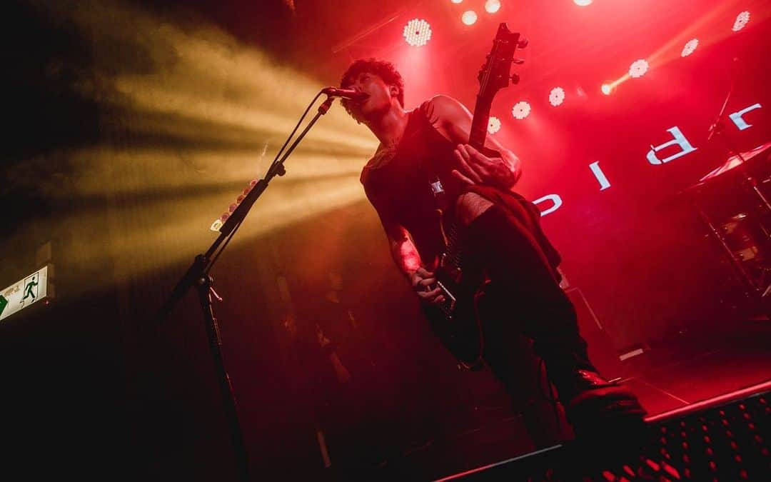 Sugiさんのインスタグラム写真 - (SugiInstagram)「Live in hong kong 🇭🇰 Photos by @yamada_mphoto  #coldrain #paledusk」5月28日 8時34分 - sugi_coldrain