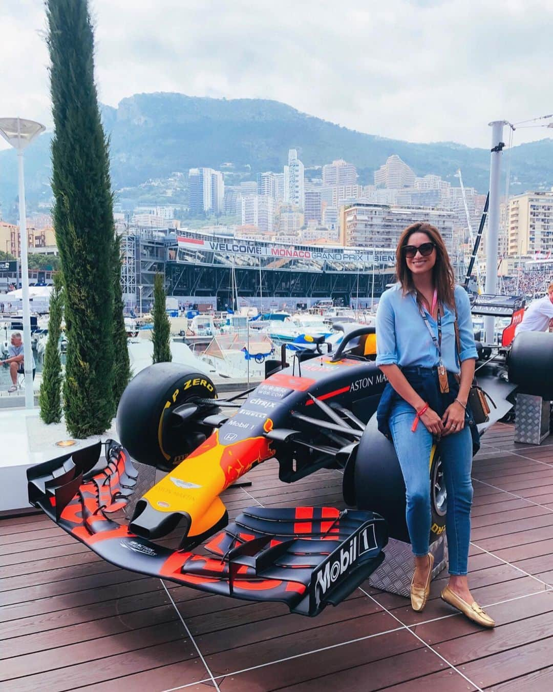 ケリーさんのインスタグラム写真 - (ケリーInstagram)「Monaco GP at  Red Bull Energy Station 🏎💙 ・ ・ ・ #monaco#monacogp#f1#redbullrace #redbullenergystation#モナコ#モナコGP」5月28日 8時43分 - kellymisawa