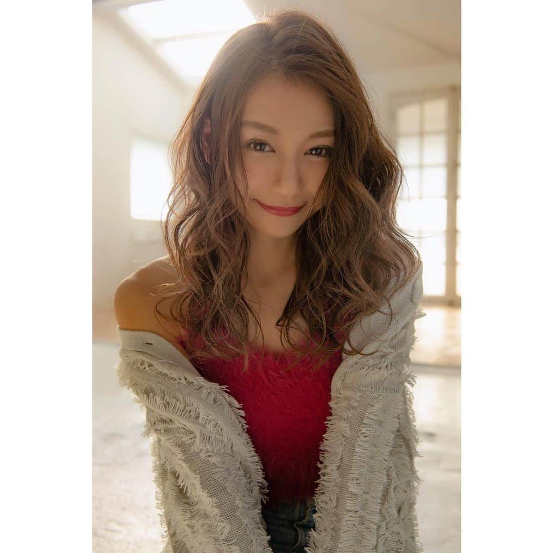 近藤美月さんのインスタグラム写真 - (近藤美月Instagram)「﻿ ﻿ ﻿ ﻿ ﻿ ﻿ g'm🌞🌞オハヨーっ🌷﻿ ﻿ ﻿ 朝っぽい撮影データ📸﻿ いい感じ☺︎﻿ ﻿ ﻿ ﻿ ﻿ ﻿ ﻿ #サロンモデル#関西サロンモデル#フリーモデル#関西フリーモデル#ポートレート#サロモ#関西サロモ#写真好きな人と繋がりたい#撮影依頼募集中#ヘアメイク#おしゃれさんと繋がりたい#フォロバ返し#春コーデ#レースキャミ#デニムコーデ#ザラジョ#グレージュ#アッシュグレー#京都美容室#関西美容室#モデル撮影#おフェロ」5月28日 8時45分 - miittsuk