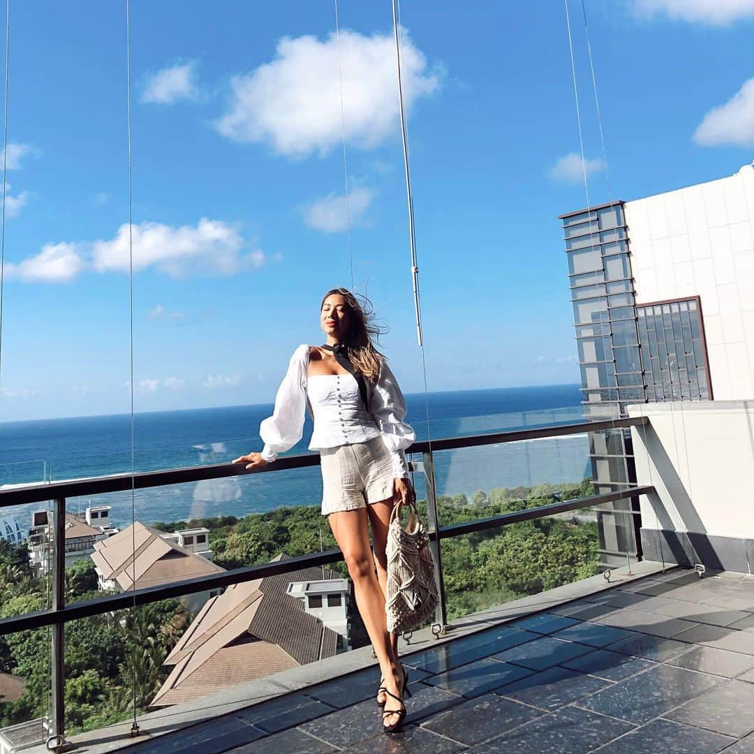 Jennifer Bachdimさんのインスタグラム写真 - (Jennifer BachdimInstagram)「Good morning sunshine’s, wishing you a beautiful day! Lots of love, Jennifer xoxo . .  #goodmorning #Bali #JenniferBachdim」5月28日 9時48分 - jenniferbachdim