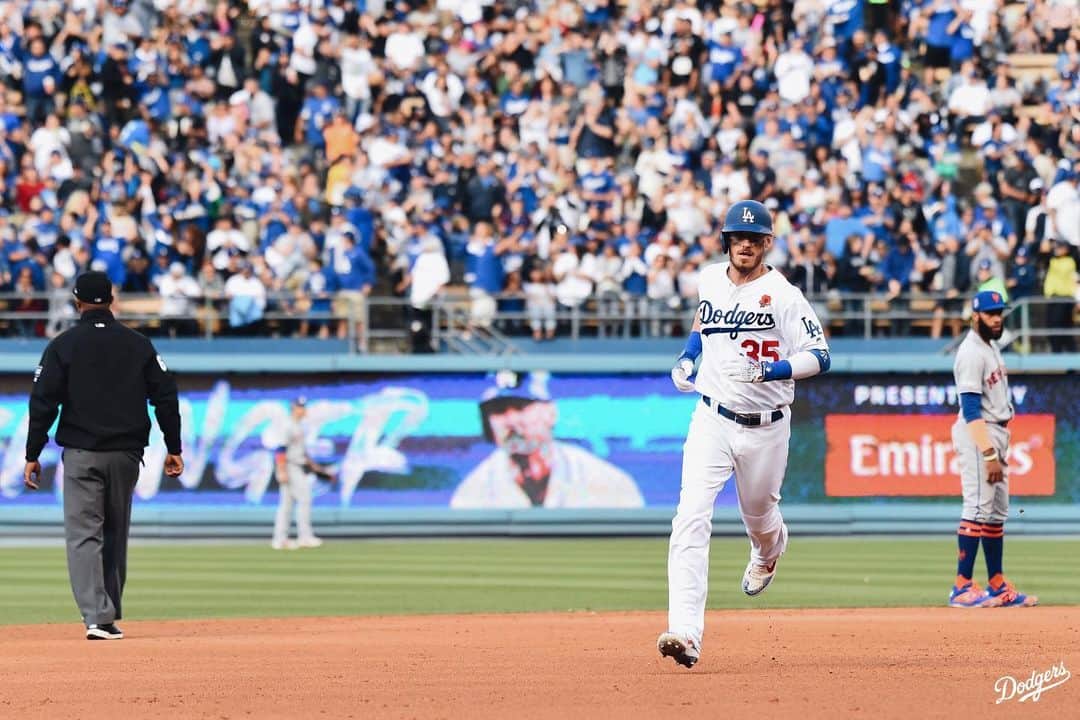 Los Angeles Dodgersさんのインスタグラム写真 - (Los Angeles DodgersInstagram)「Here comes the BOOM.  Swipe ⬅️ to watch the video.」5月28日 10時37分 - dodgers