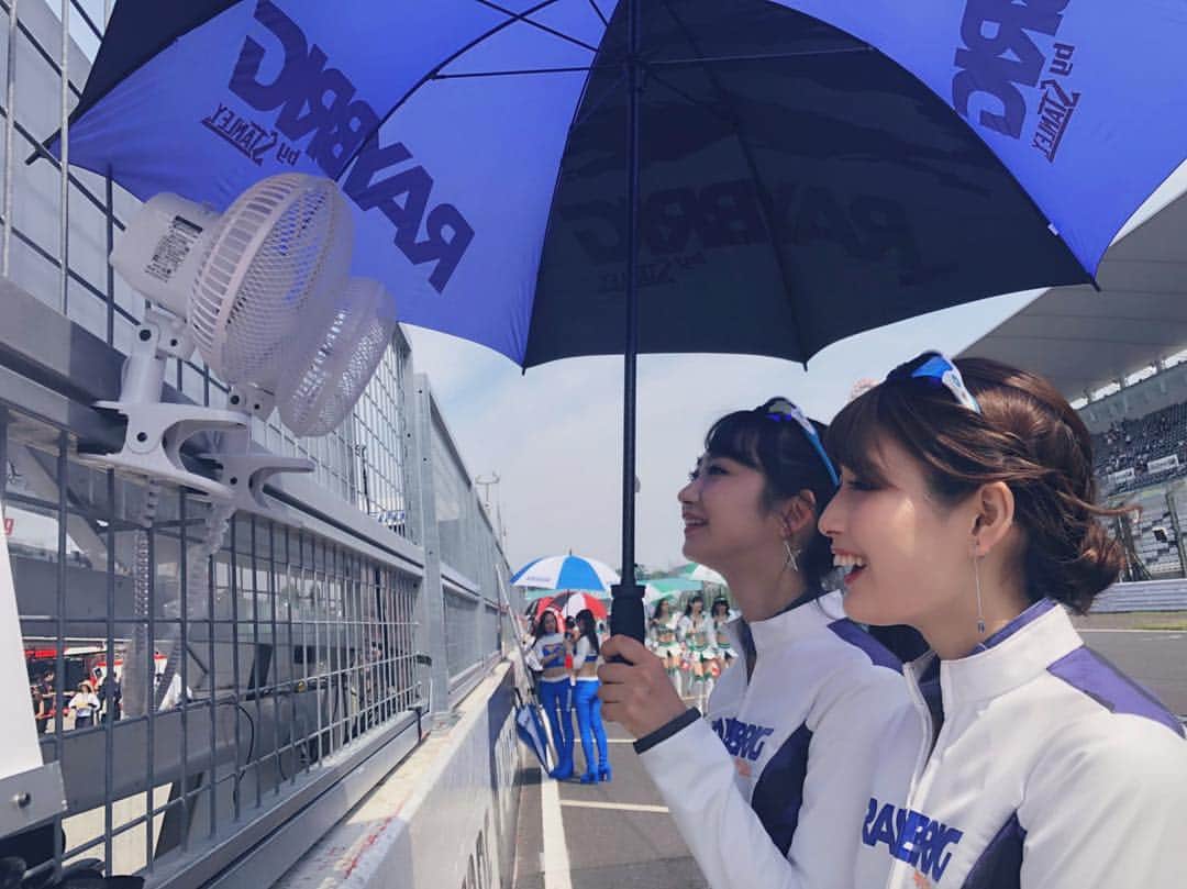 相沢菜々子さんのインスタグラム写真 - (相沢菜々子Instagram)「#SUPERGT Rd.3 鈴鹿サーキット  お疲れ様でした！✨ 両日共に真夏日で暑かったですね🔥 . TEAM KUNIMITSU は熱くて実力があるチームです タイ戦、楽しみにしましょう🔥 . たまには沢山お写真を載せてみようと思いまして🤔 選んでたら電車乗り過ごした😳」5月28日 12時00分 - nanako_aizawa