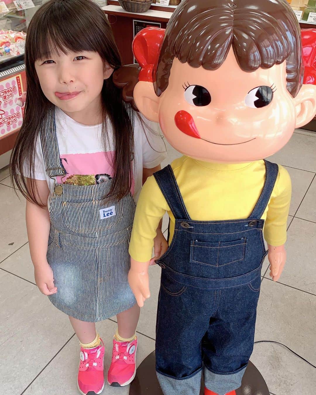 吉田沙保里さんのインスタグラム写真 - (吉田沙保里Instagram)「あれ？こっちも双子コーデ？😆💓 可愛い♥️♥️♥️ #ココちゃん #ペコちゃん」5月28日 12時05分 - saori___yoshida