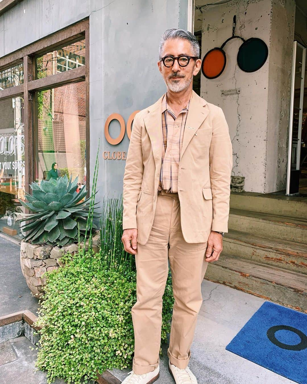 GLOBE SPECS_officialさんのインスタグラム写真 - (GLOBE SPECS_officialInstagram)「Today's SNAP #tetsuyaokada  #globespecsshibuya #eyewear @lescalunetier  #lescalunetier #cloth @scye_official  #msixteen #shoes #grit #ootd  #ootdfashion #fashion #snap」5月28日 13時16分 - globespecs_official