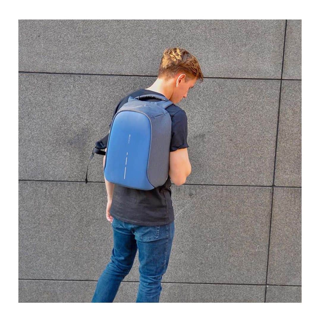 XD Designさんのインスタグラム写真 - (XD DesignInstagram)「@kkecrotterdam & the Bobby Compact!🤩 If you’re in #Rotterdam make sure to visit KKEC✌️ • • • • #xddesign #bobbybackpack #xddesignbobby #bobbycompact #antitheftbag #igers #ig_daily #instatravel #travelers #koopgootrotterdam #packandgo #travellifestyle #travelgear #photooftheday #journey #globetrotter #keepexploring #modernnomad #gotyourback #travelmore #digitalnomad #doyoutravel #thetraveltag #travelfun #adventureseekers #adventuretraveler #passportlife #koopgoot」5月28日 13時52分 - xddesign