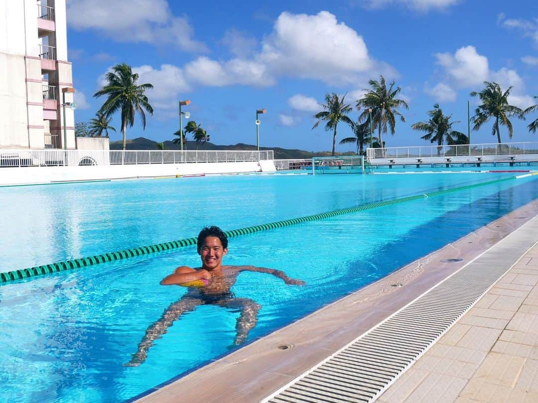 荒井陸さんのインスタグラム写真 - (荒井陸Instagram)「✔️ グアムおーわり🏖☀️🥥 次は国内合宿からの欧州合宿！気張っていこ〜 #グアム#プール#レオパレス#ファインダー越しの私の世界 #インスタグアム#インスタ映え#空#青と夏  Take it easy.  #japan#waterpolo#nationalteam#number#9 #guam#training#camp#workout#workhard #vaterpolo#vizilabda#wasserball#pallanuoto#game」5月28日 14時07分 - a2desu