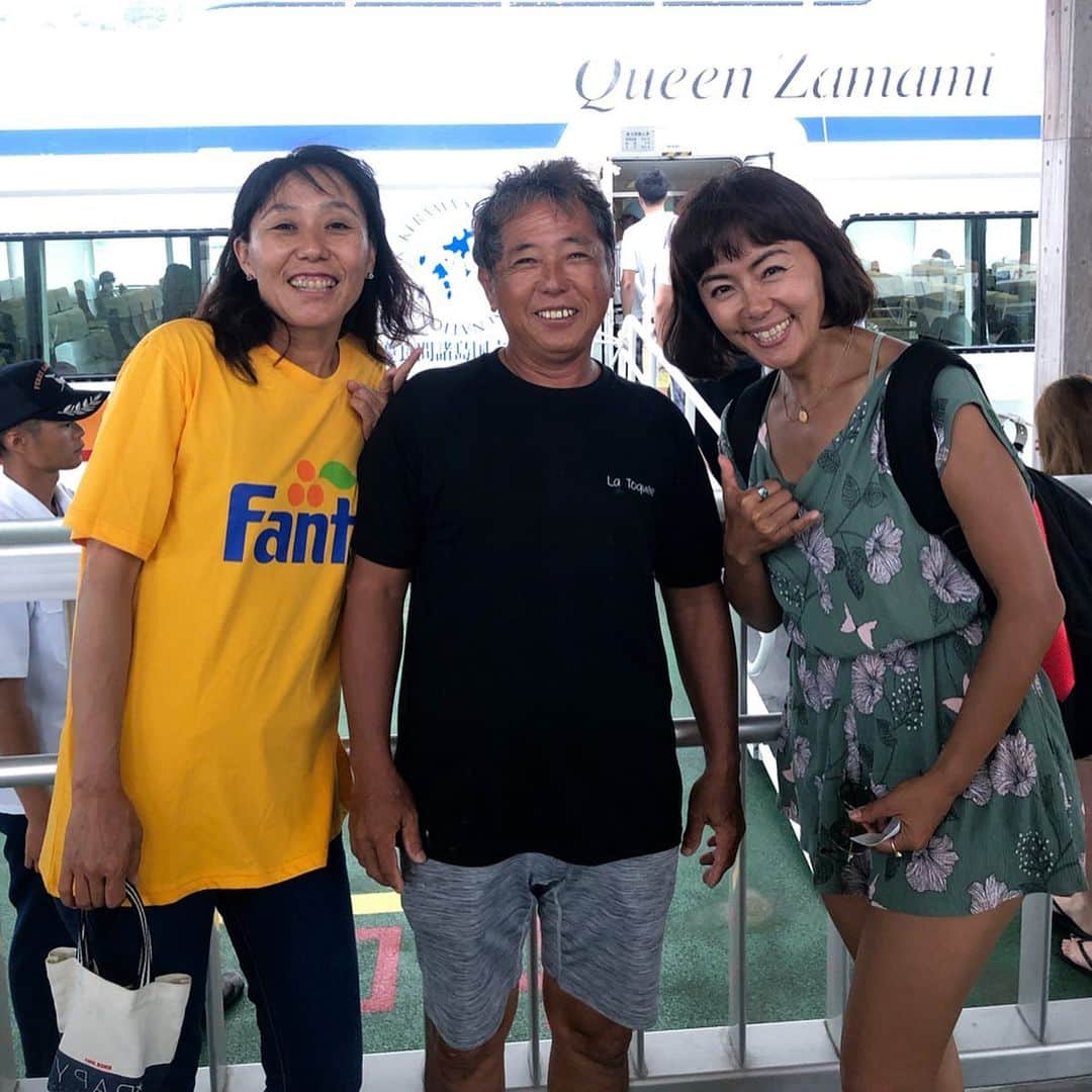 田中律子さんのインスタグラム写真 - (田中律子Instagram)「座間味島のゆきぼーとタム✨ 座間味ハートランドのオーナーゆきぼーは、18歳から、タムは20歳過ぎくらいからの長いお付き合い😆タムは東京に帰ってる間、私のマネージャーもしてもらったり、公私共にお世話になった仲間❤️座間味では私のアテンドで、BAR KEIKOはお休みさせてごめんね🙏ゆきぼー、タム、いつもありがとう😊  #okinawa  #beachlife  #海がある生活  #zamami  #sup  #座間味ハートランド」5月28日 14時16分 - ri2kotanaka