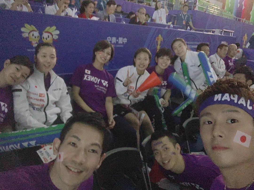 東野有紗さんのインスタグラム写真 - (東野有紗Instagram)「Sudirman cup 2019⭐︎ BIRD JAPAN⭐︎🇯🇵🥈 このチームで戦えたことを誇りに思います。 #日本は強い‼︎日本は強い‼︎日本は強い‼︎ #足は完全復活です  #今後とも応援の程よろしくお願いします #2年後は奪還するぞーっ Thanks for your great amount of support！ come back stronger😌」5月28日 14時29分 - aripei.meee