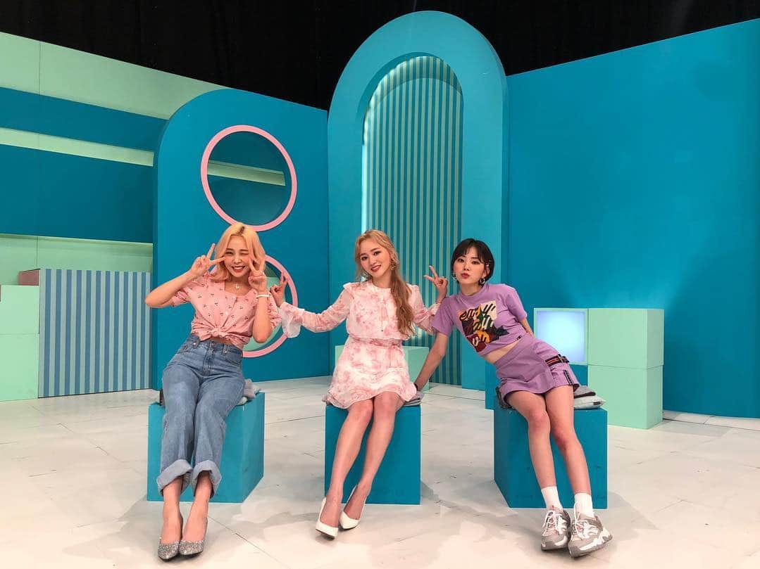 Ladies' Codeさんのインスタグラム写真 - (Ladies' CodeInstagram)「[#레이디스코드] Thanks for hanging out with us on #ASC!!!! We had a blast 😊😊😊」5月28日 14時45分 - ladiescode_official