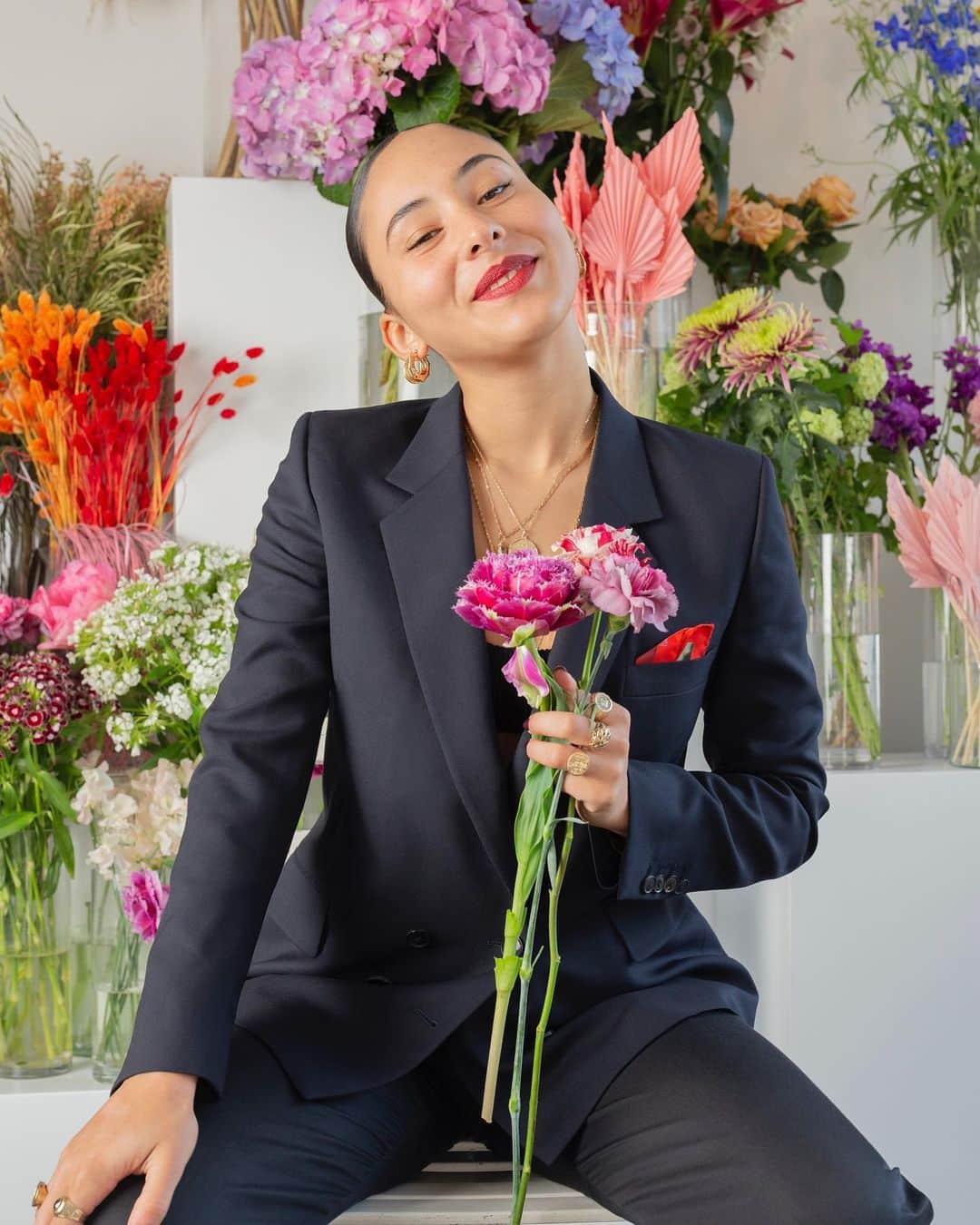 のインスタグラム：「Read how two Peckham residents are challenging the conventions of floristry and following in the footsteps of Paul as independently minded shopkeepers.  Just 👆🏼the link in our bio to read more.」