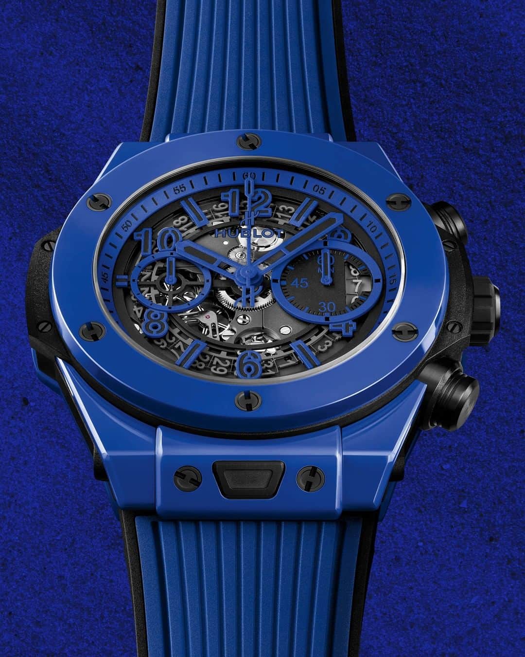 のインスタグラム：「The power of blue! Hublot brings depths of colour to ceramic. Discover the #BigBangBlueMagic. Limited edition of 500 pieces.」