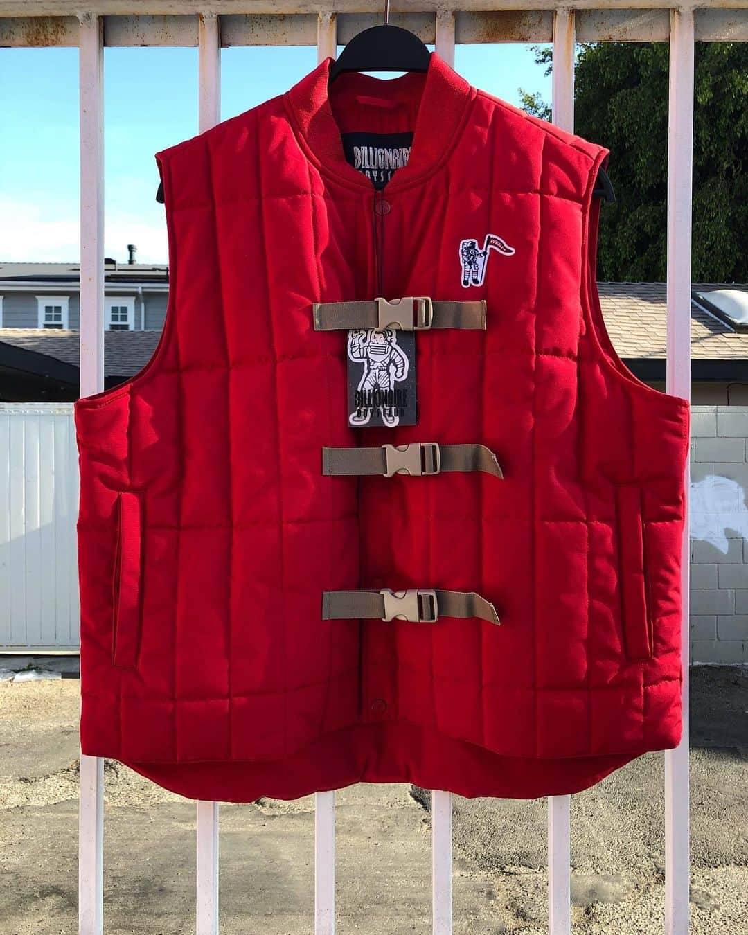 2nd STREET USAさんのインスタグラム写真 - (2nd STREET USAInstagram)「New Arrivals At Our Melrose Location!  Billionaire Boys Club Puffer Tactical Vest Size: XL $149  In Store Now!✖️✖️✖️✖️✖️✖️✖️✖️✖️✖️✖️✖️✖️✖️✖️✖️✖️ #2ndstreet #2ndstreetusa #2ndstreetvintage #pasadena #melrose #costamesa #melrosestyle #vintage #losangeles #fairfax #labrea #streetstyle #newarrival #newarrivals #secondhand #japan #japanesestyle #ootd #colorful #fashion #fun #instalove #style #art #love #currentlywearing #styleinspo #spring #deals」5月14日 8時37分 - 2ndstreetusa