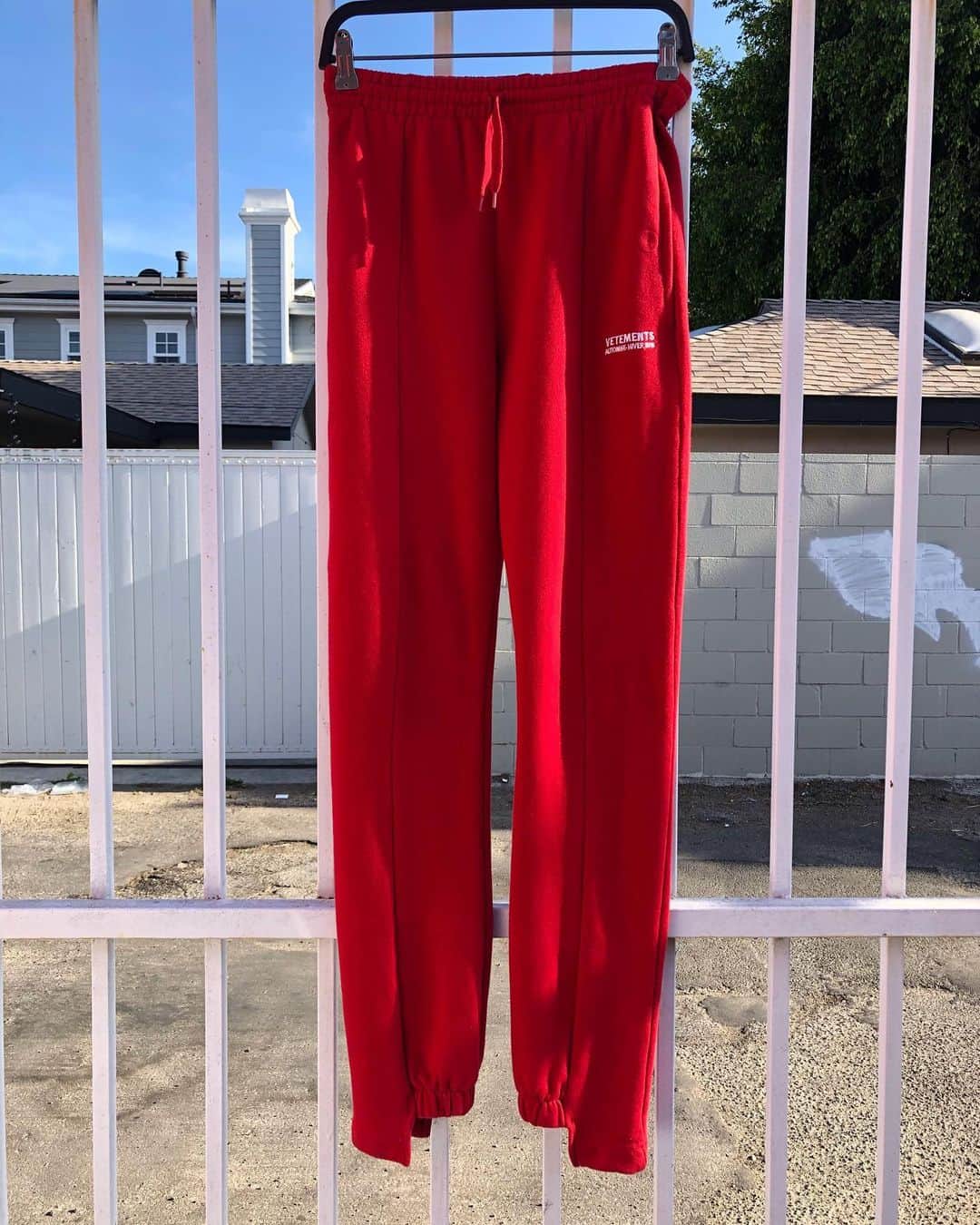 2nd STREET USAさんのインスタグラム写真 - (2nd STREET USAInstagram)「New Arrivals At Our Melrose Location!  Vetements Split Sweatpants Size: M $249  In Store Now!✖️✖️✖️✖️✖️✖️✖️✖️✖️✖️✖️✖️✖️✖️✖️✖️✖️ #2ndstreet #2ndstreetusa #2ndstreetvintage #pasadena #melrose #costamesa #melrosestyle #vintage #losangeles #fairfax #labrea #streetstyle #newarrival #newarrivals #secondhand #japan #japanesestyle #ootd #colorful #fashion #fun #instalove #style #art #love #currentlywearing #styleinspo #spring #deals」5月14日 8時35分 - 2ndstreetusa