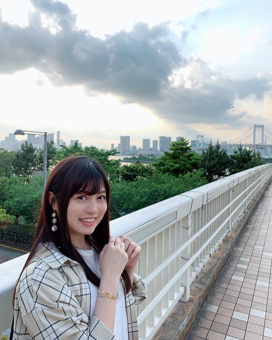 鈴木このみのインスタグラム：「打ち合わせでした(*´◒`*)楽しみをいっぱい準備中☺️☺️ そして明日はツアーリハ最終日！ということで、気持ちも高まってきてます🔥頑張るぞーう！」