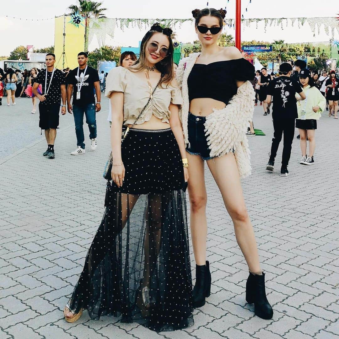 クリスティン・ウェイさんのインスタグラム写真 - (クリスティン・ウェイInstagram)「Good people, good vibes #edcjapan2019 #edcjapan #edc #edcoutfit #festivalfashion #festivalhair #festivalmakeup #festivallook」5月13日 23時49分 - prettywhy