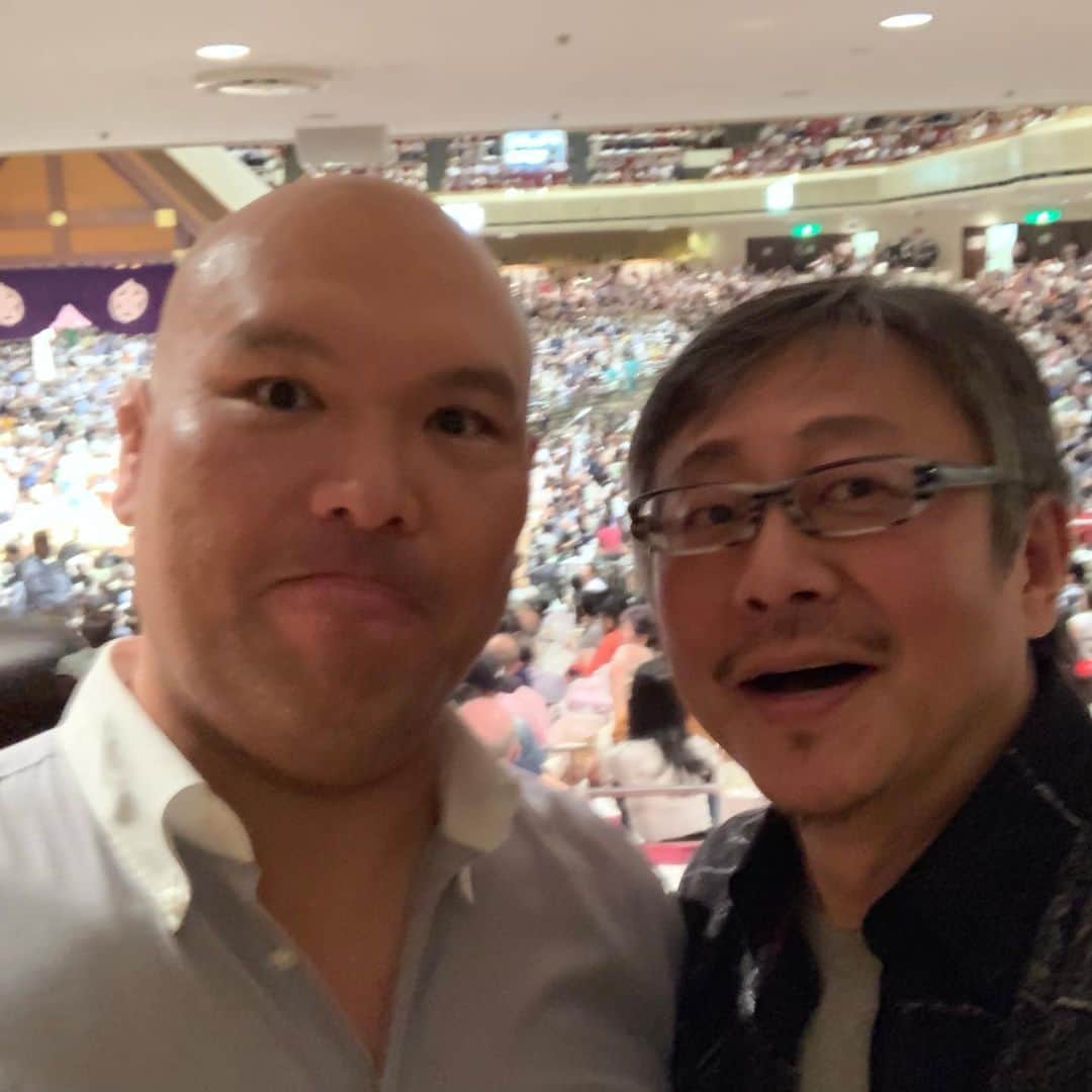 松尾貴史さんのインスタグラム写真 - (松尾貴史Instagram)「#大相撲 #五月場所 2日目。」5月13日 23時53分 - kitsch.matsuo
