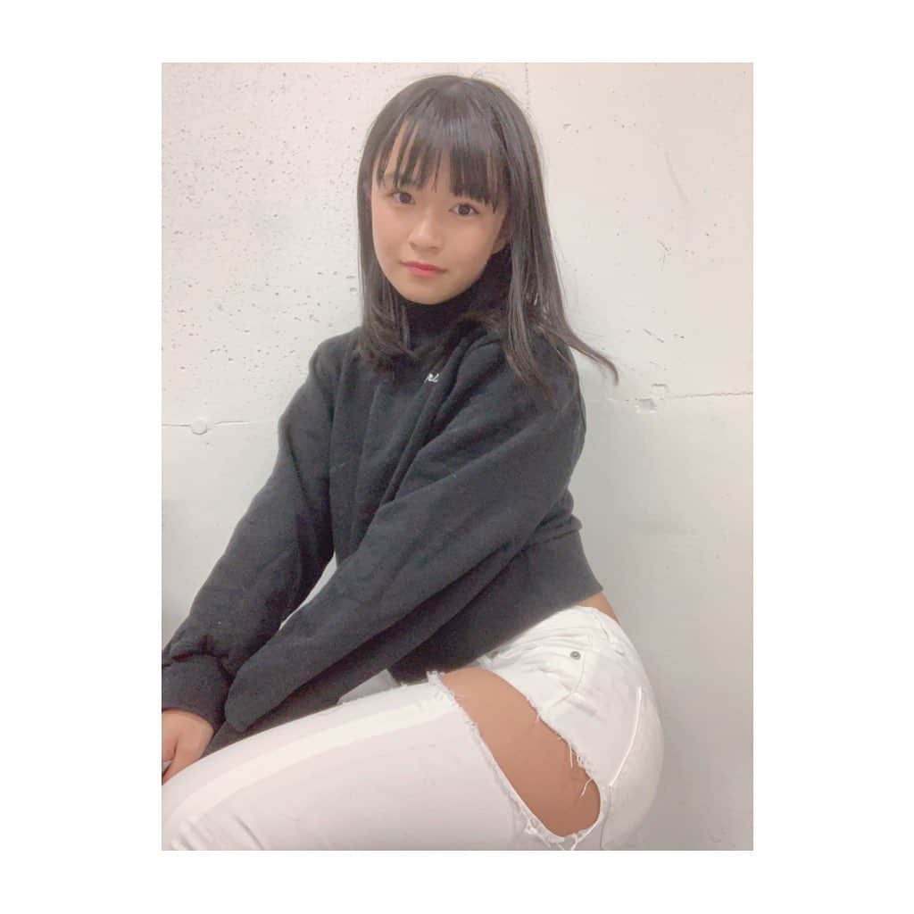百川晴香さんのインスタグラム写真 - (百川晴香Instagram)「えちえちなスキニー🙊💓 #スキニー #白 #私服 #アイドル #idol」5月14日 0時32分 - momokawaharuka